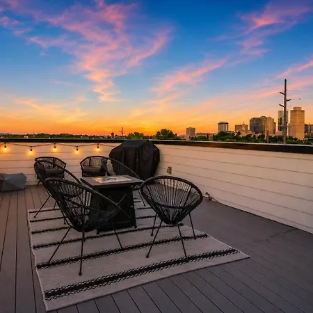 Holiday home Nashville Escape Skyline Views Minutes To Broadway *