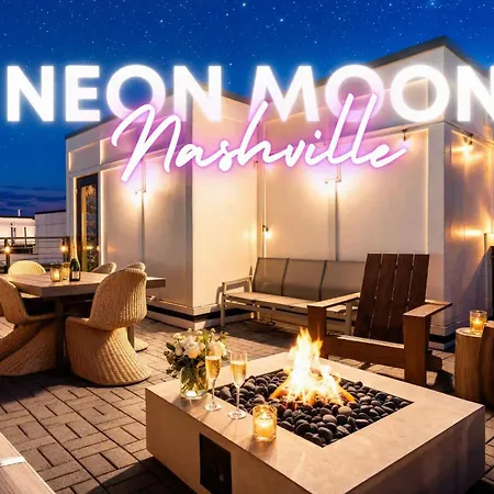 Luxe 4br Retreat With Rooftop Fire Pit & Garage * Nashville