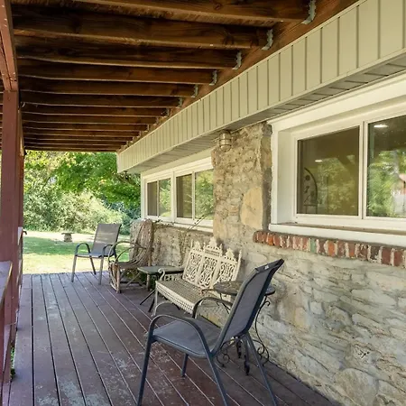 Holiday home The Whiskey River