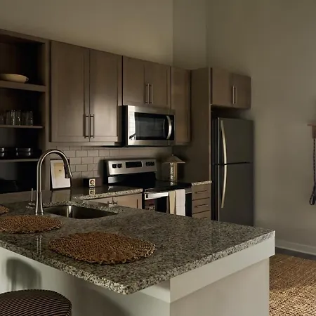 Apartment Landing Incredible 1Bd Gym Pool Nashville