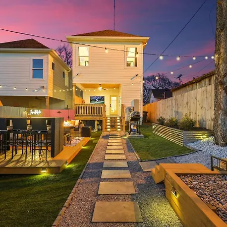 Holiday home Group 1mi-downtown Hot Tub Outdoor Tv Nashville