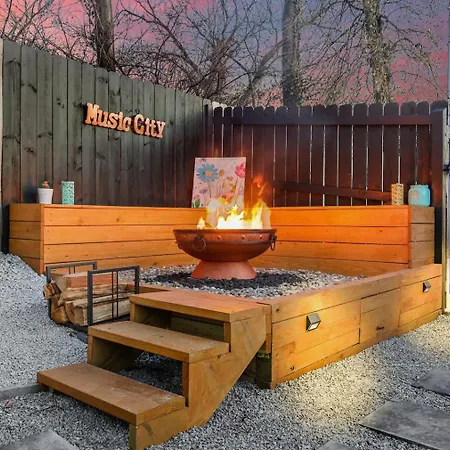 Group 1mi-downtown Hot Tub Outdoor Tv * Nashville