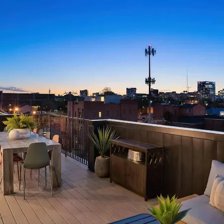 Bright Side - Penthouse & Rooftop Deck - Downtown Views