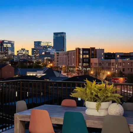 Apartment Bright Side - Penthouse & Rooftop Deck - Downtown Views