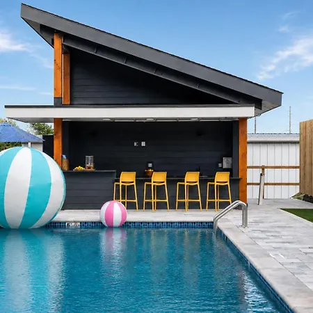 Cowboy Up Holiday home