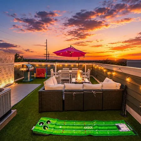 Rose Social - Rooftop Hot Tubgame Roomsleeps 12 Homestay *