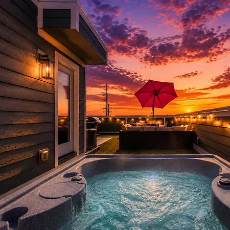 Homestay Rose Social - Rooftop Hot Tubgame Roomsleeps 12 *