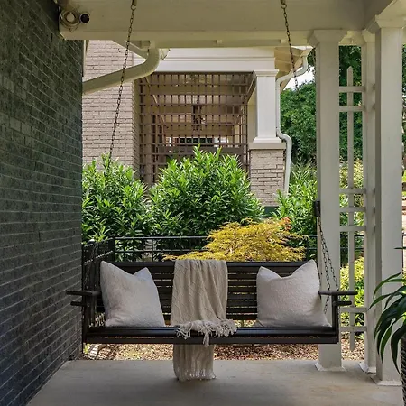 The Magnolia House *