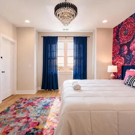 Homestay Rose Social - Rooftop Hot Tubgame Roomsleeps 12