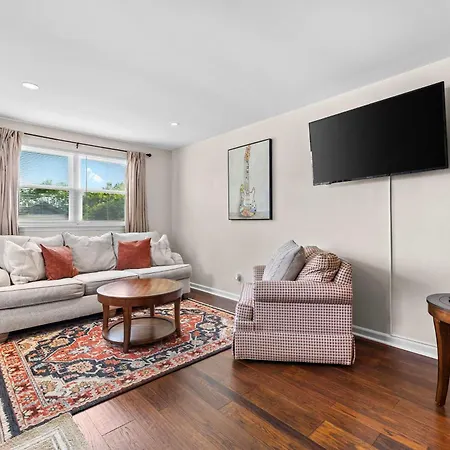 Area 3br With Yard And Workspace Holiday home *