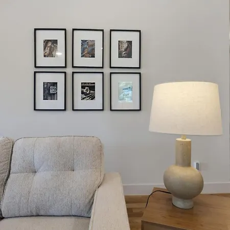 Walk To Germantown Game Minutes To Broadway Holiday home *