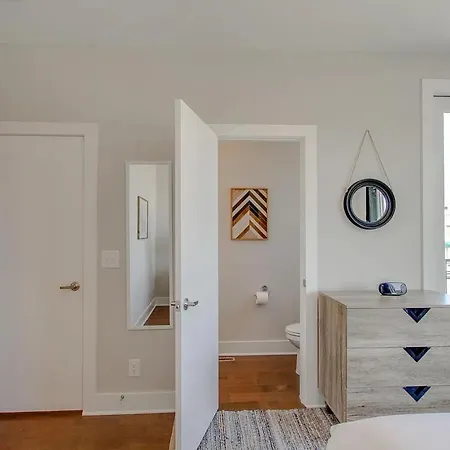 Holiday home Modern Skyline-view Townhome For Groups Up To 8 Nashville