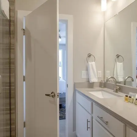 Holiday home Modern Skyline-view Townhome For Groups Up To 8 Nashville