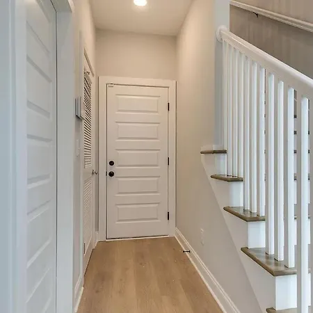 Holiday home Beautiful Modern Townhome In For Groups & Families Nashville