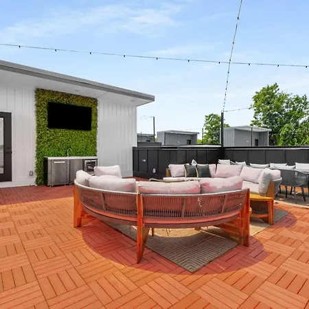 Luxury Living At Velvet And Vinyl Rooftop 6 Beds Nashville
