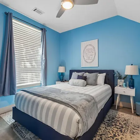Some Things Just Go Better Together Sleeps 20 Holiday home Nashville