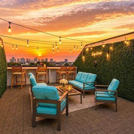 2 Rooftop Homes - Sleeps 24 - Near Geodis Park