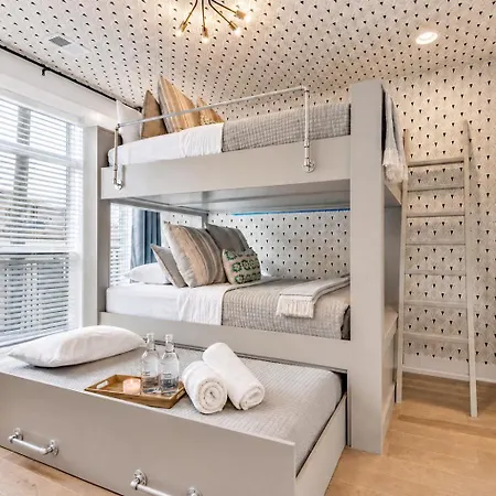 2 Rooftop Homes - Sleeps 24 - Near Geodis Park *