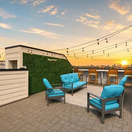 Holiday home Rooftop Deck Townhome Sleeps 12 Near Geodis Park