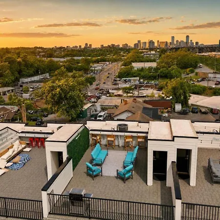 Holiday home Rooftop Deck Townhome Sleeps 12 Near Geodis Park
