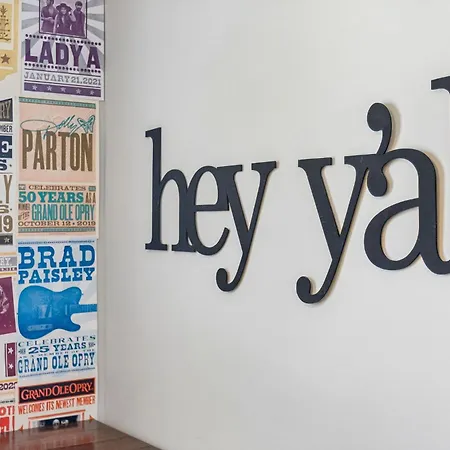 Yalliday In