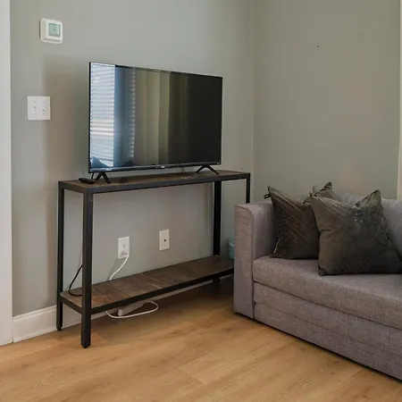 Holiday home Beautiful Modern Townhome In For Groups & Families *