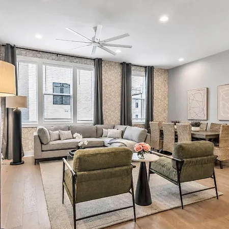 Pet-friendly House Sleeps 12 Near Geodis Park Holiday home Nashville