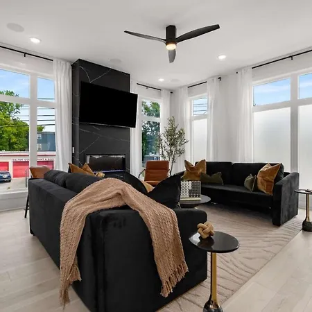 Luxury Living At Velvet And Vinyl Rooftop 6 Beds *
