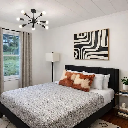 1947 Rustic Farmhouse. East Nash. Mins To Broadway * Nashville