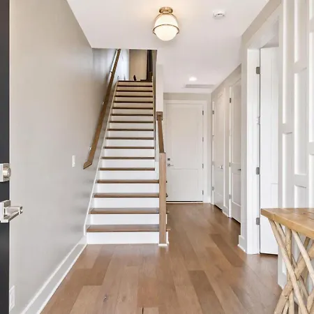 2 Rooftop Homes - Sleeps 24 - Near Geodis Park *