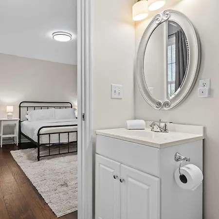 Area 3br With Yard And Workspace Holiday home Nashville