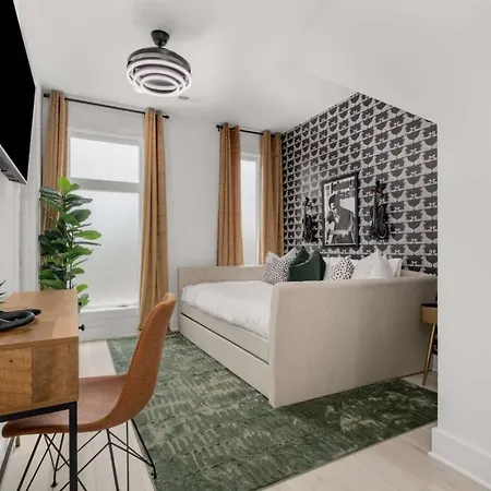 Luxury Living At Velvet And Vinyl Rooftop 6 Beds Nashville