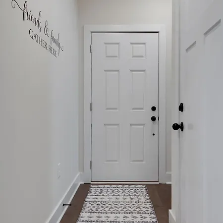Holiday home Luxury Three Bedroom Townhouse Near Airport Nashville