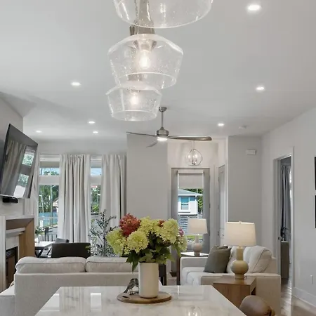 Walk To Germantown Game Minutes To Broadway Holiday home *