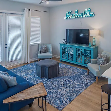 Beautiful Modern Townhome In For Groups & Families Holiday home Nashville