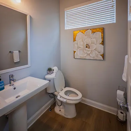 Beautiful Modern Townhome In For Groups & Families * Nashville