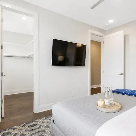 Rooftop Deck Townhome Sleeps 12 Near Geodis Park *