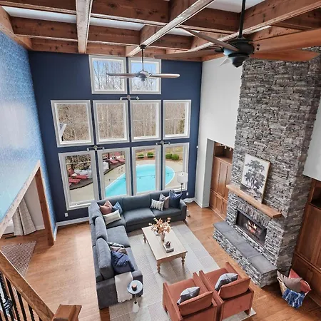 Holiday home Cedar Peak - Pool Hot Tub & Gym Sleeps 24 *