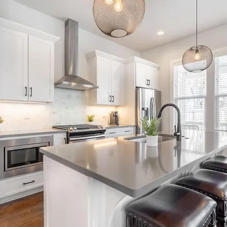 Holiday home 4br East - Walk To Bars & Restaurants