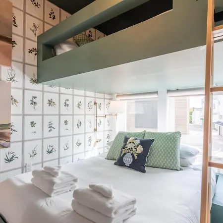 Luxury Downtown Views - Rooftop - Hot Tub - Garage Holiday home Nashville