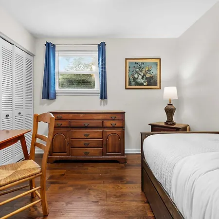 Area 3br With Yard And Workspace Holiday home *