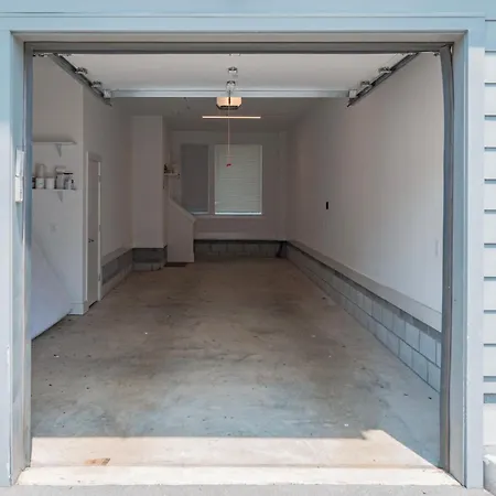 Modern Skyline-view Townhome For Groups Up To 8 Nashville