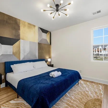 Homestay The Encore - Rooftop Hot Tubgame Roomsleeps 12 *