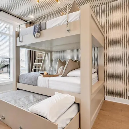 2 Rooftop Homes - Sleeps 24 - Near Geodis Park