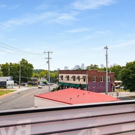Holiday home Luxury Living At Velvet And Vinyl Rooftop 6 Beds *
