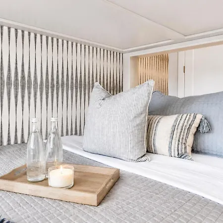 2 Rooftop Homes - Sleeps 24 - Near Geodis Park Holiday home
