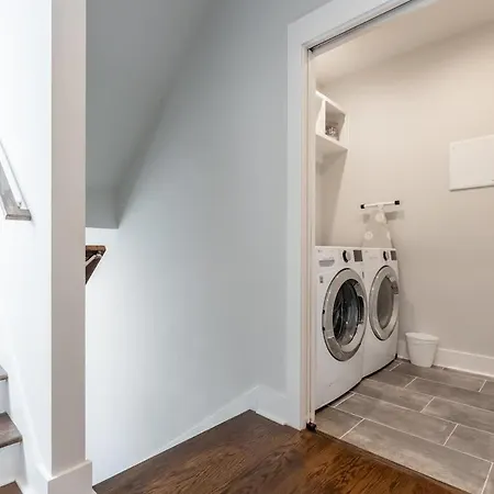 Holiday home 4br East - Walk To Bars & Restaurants