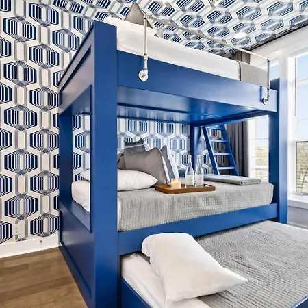 2 Rooftop Homes - Sleeps 24 - Near Geodis Park