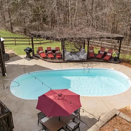 Cedar Peak - Pool Hot Tub & Gym Sleeps 24 * Nashville