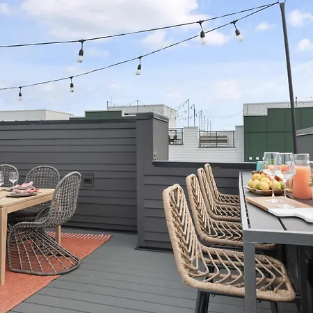 The Hubb House - Relaxing Rooftop Hot Tub Nashville